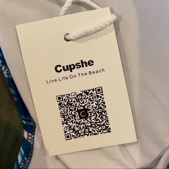 Cupshe NWT Sz Medium One Piece Swimsuit W/ Cutouts, Blue Floral & Stripes Print - Picture 8 of 8